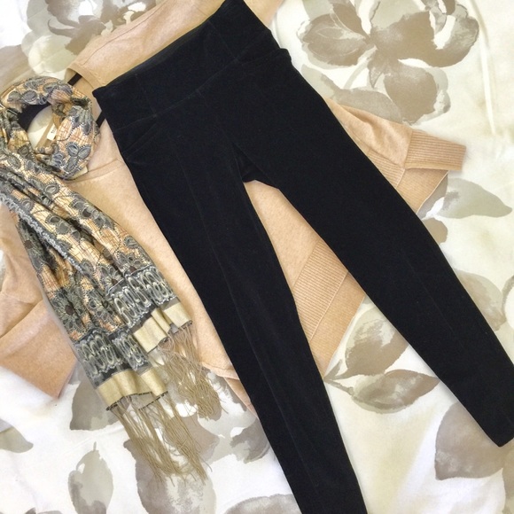 Athleta Pants - Athleta Cord High Waist Metro Leggings Black Small